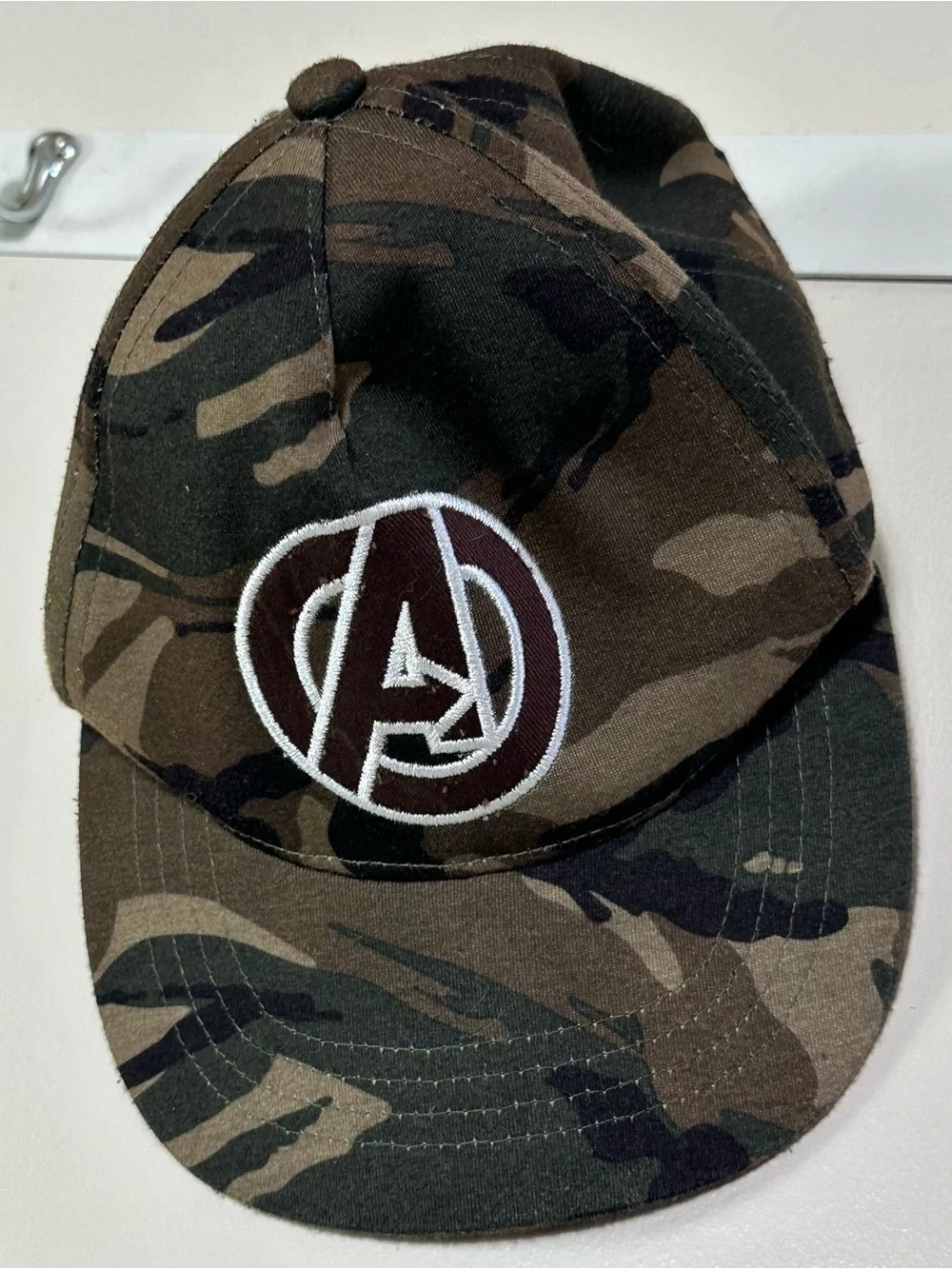 Avenger Camo Snapback Cap - Olive & Black
